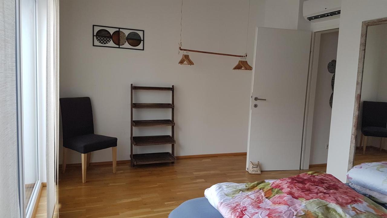 Moderne Maisonette Mit Terrasse Виена Екстериор снимка